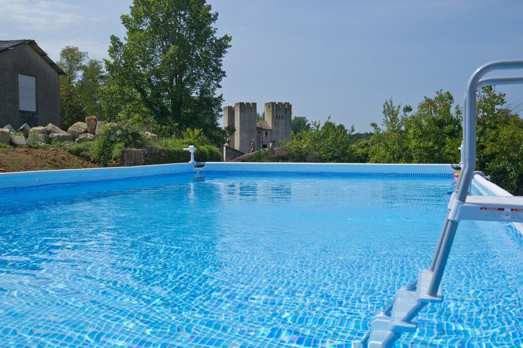 Bed and Breakfast Moulin Des Tours Barbaste Esterno foto